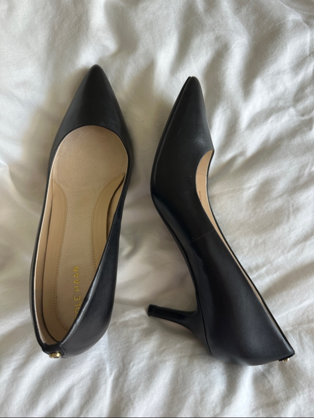 Cole Haan Black Leather Pointed-Toe Kitten Heels Like New